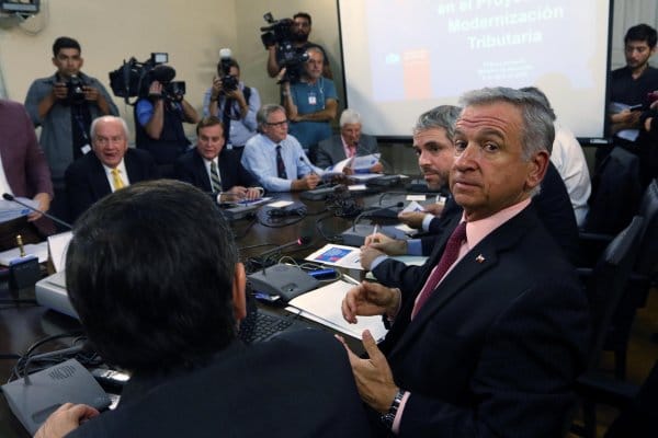 Bancada DC se resta de la oposición y apoyarán idea de legislar la reforma tributaria