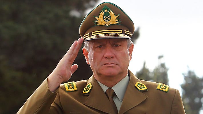 Los mensajes de whatsapp que dan cuenta cómo el general Villalobos orquestó la “Operación Huracán”