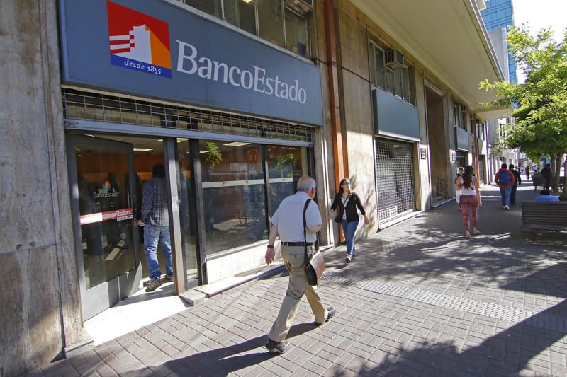 Banco Estado informó que mantendrá sucursales cerradas tras ataque de “software malicioso”