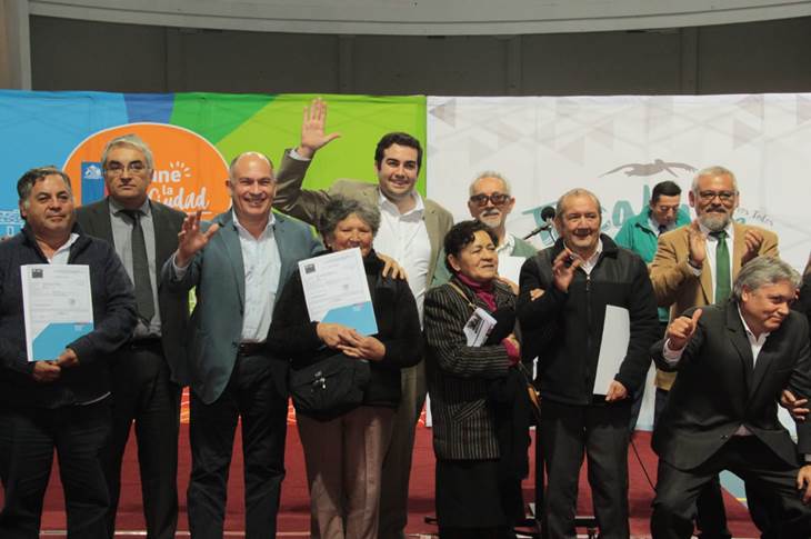 Casi 700 familias de Talcahuano y Hualpén recibieron subsidio de mejoramiento para sus viviendas