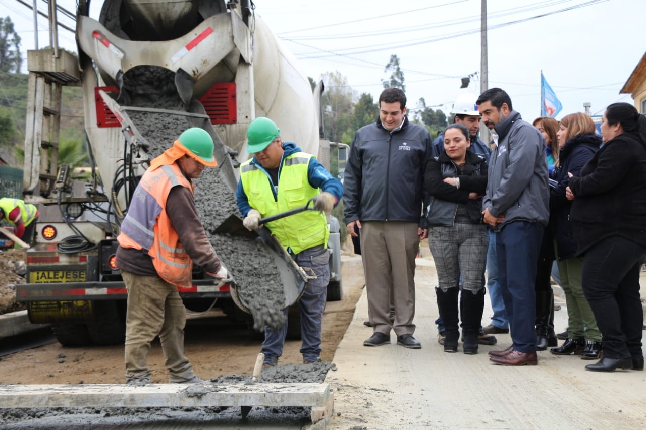 Más de 2000 familias se verán beneficiadas con nuevo pavimento en sector Palomares