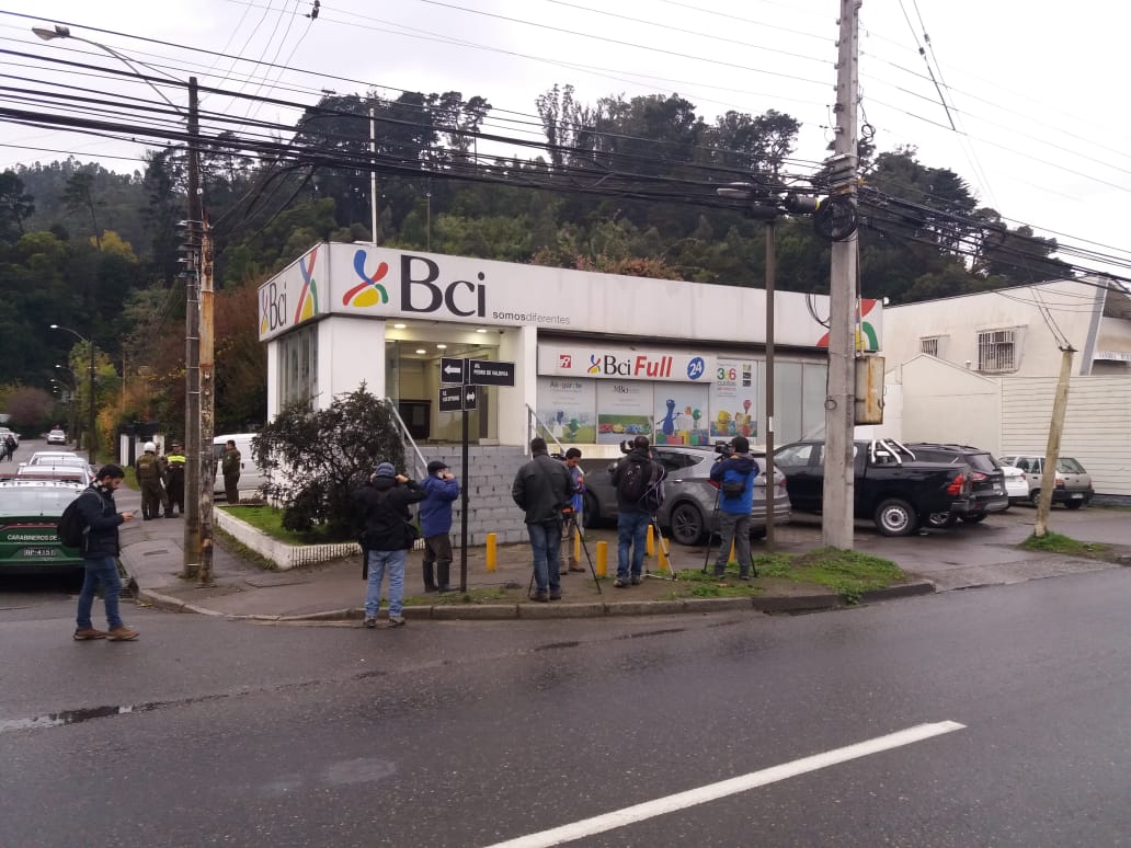 Delincuente robó en BCI en Concepción y arrancó en micro