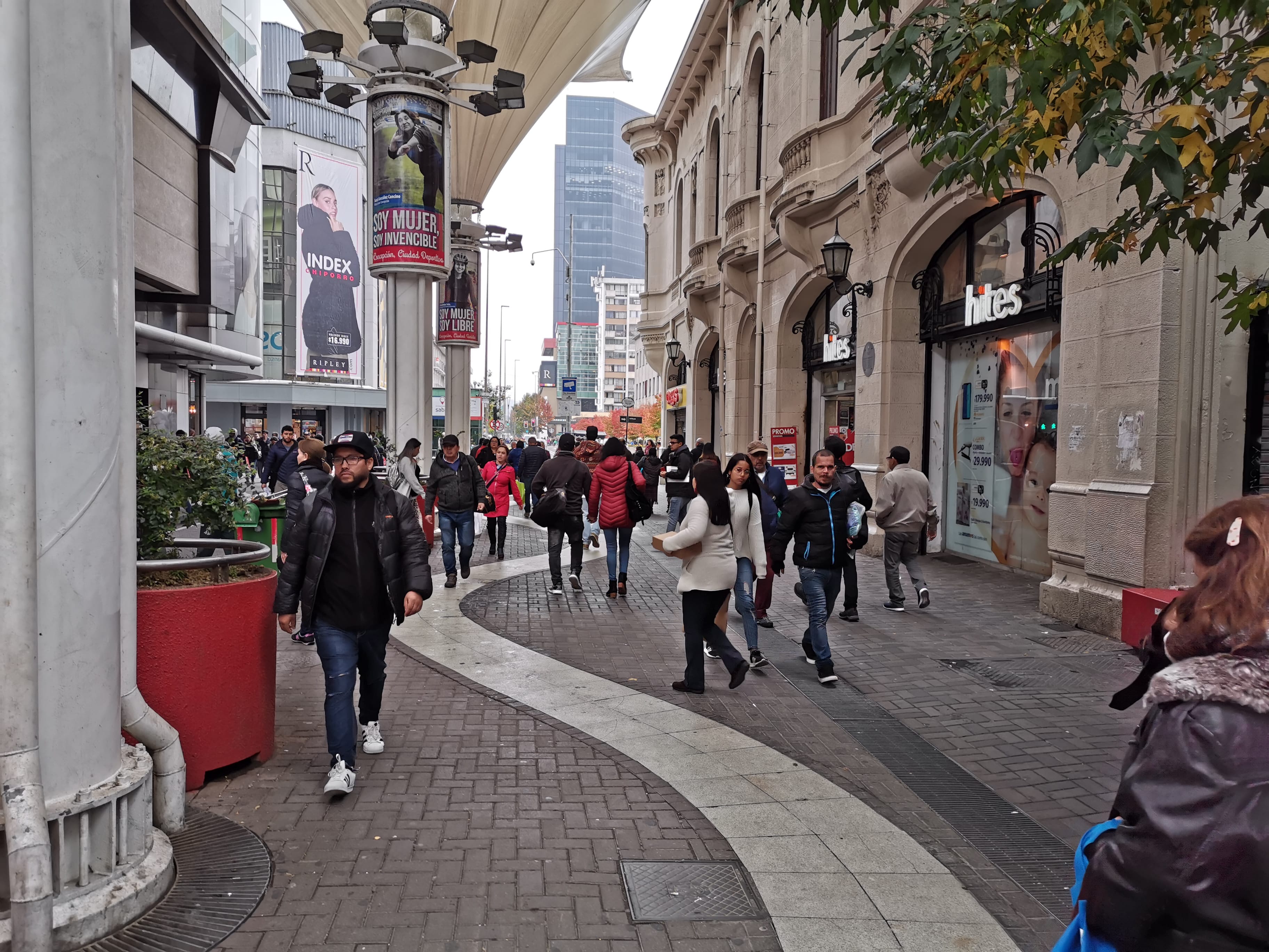 Concepción: Educan sobre los peligros de comprar en el comercio ilegal