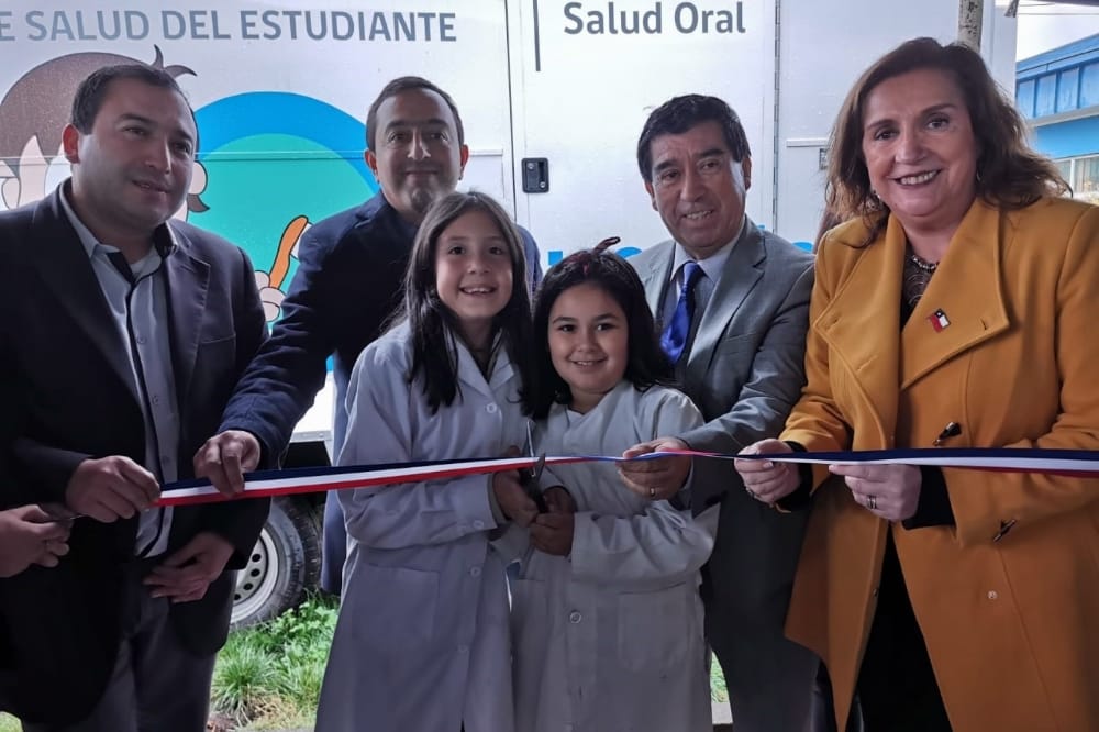 Estudiantes de Cañete cuentan con nuevo y moderno módulo de atención dental móvil