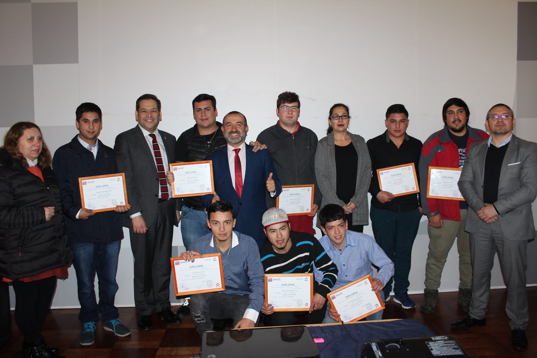 Certifican a jóvenes del Sename con carrera técnico profesional