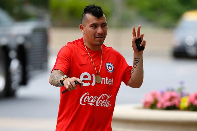 Medel tras amistoso cancelado: “Hay un partido más importante que es el de la igualdad”