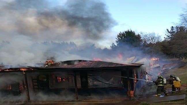 Incendio arrasó con escuela al interior de comunidad mapuche