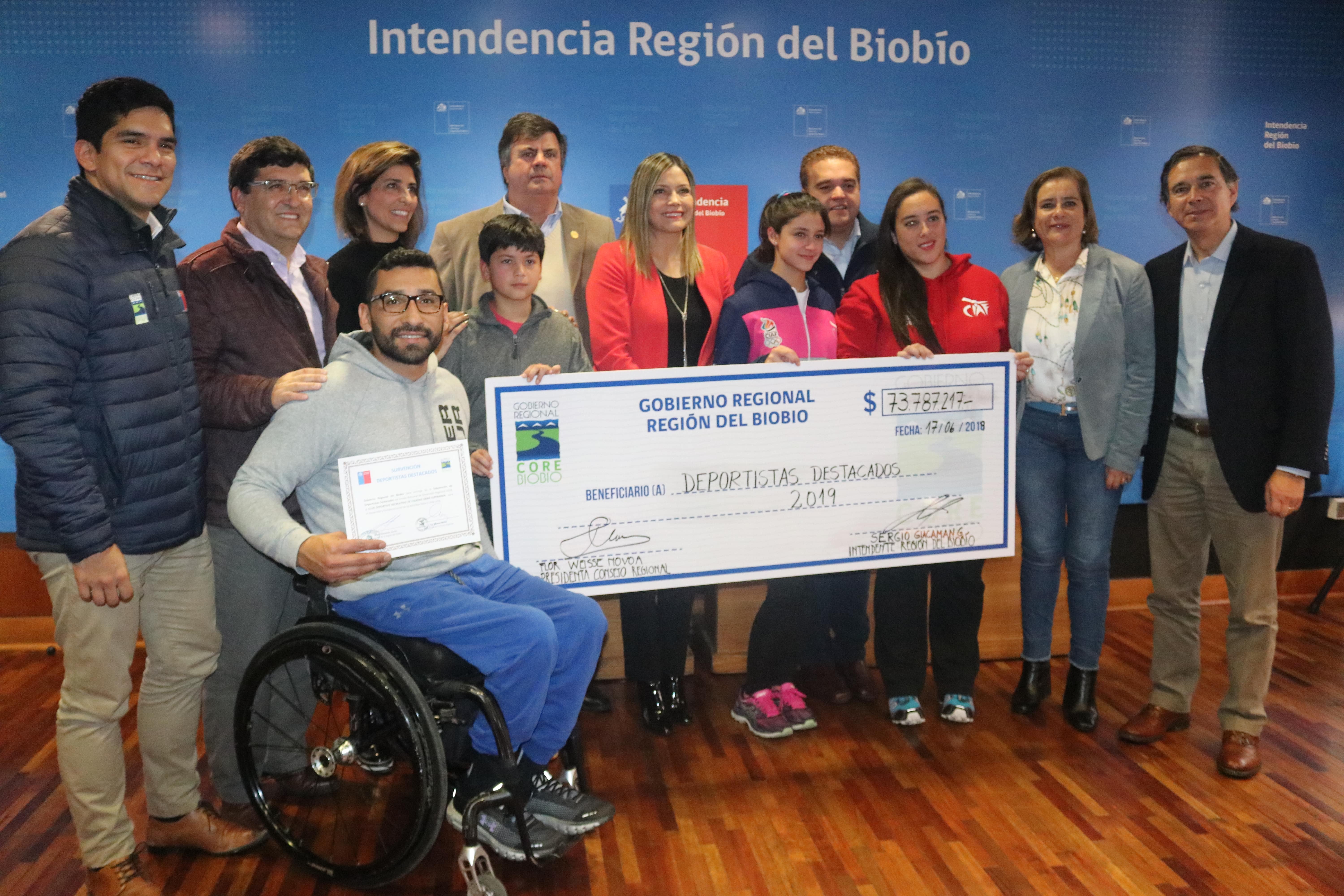 Destacado deportista regional se sube al mundial de paracanotaje en Hungria