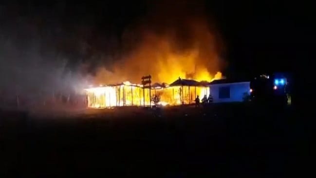 Sede de comunidad mapuche fue quemada por encapuchados