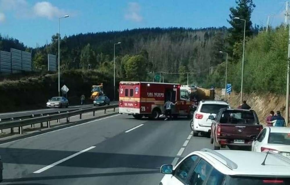Muere conductor de camión que chocó en el enlace Penco de la ruta Itata