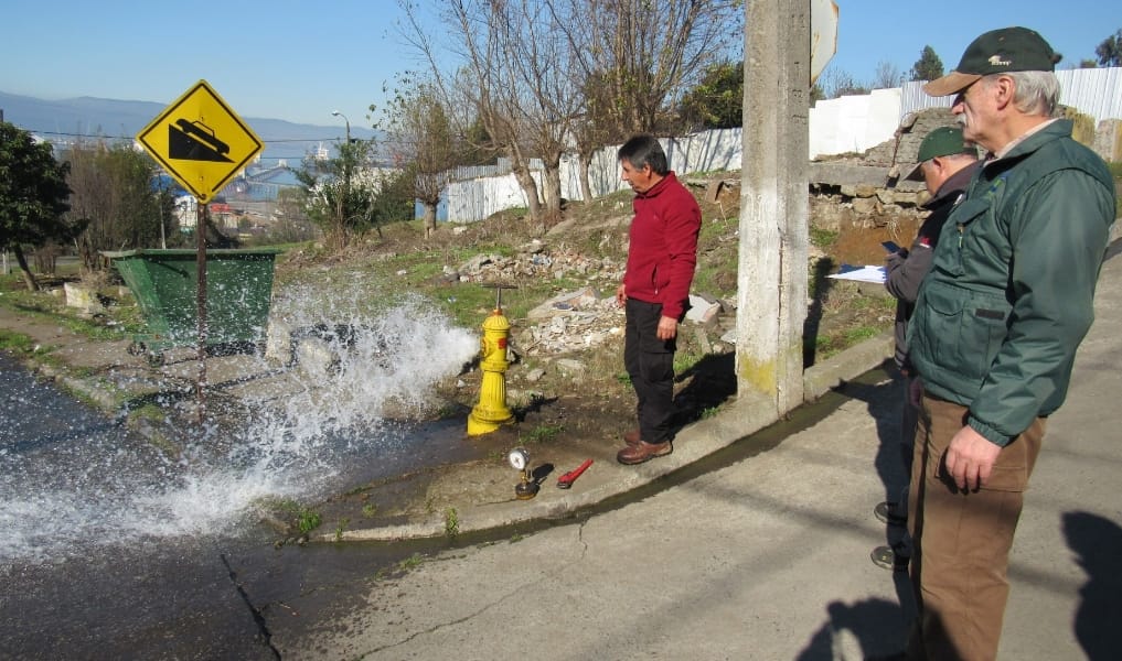 Prevención de incendios: Supervisan el adecuado funcionamiento de grifos en Coronel 
