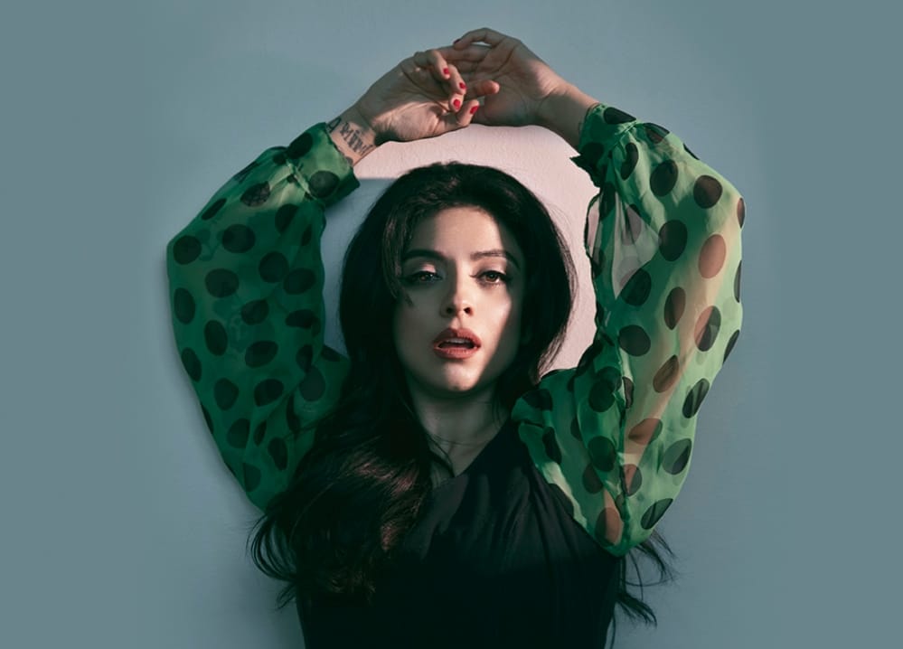 Talento y encanto: Mon Laferte llega a Concepción con todos sus éxitos 