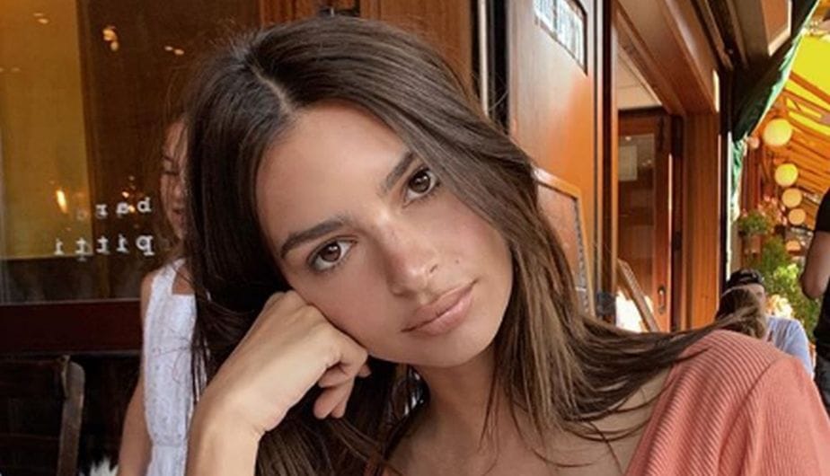 Emily Ratajkowski deslumbra a sus fans con atrevido desnudo