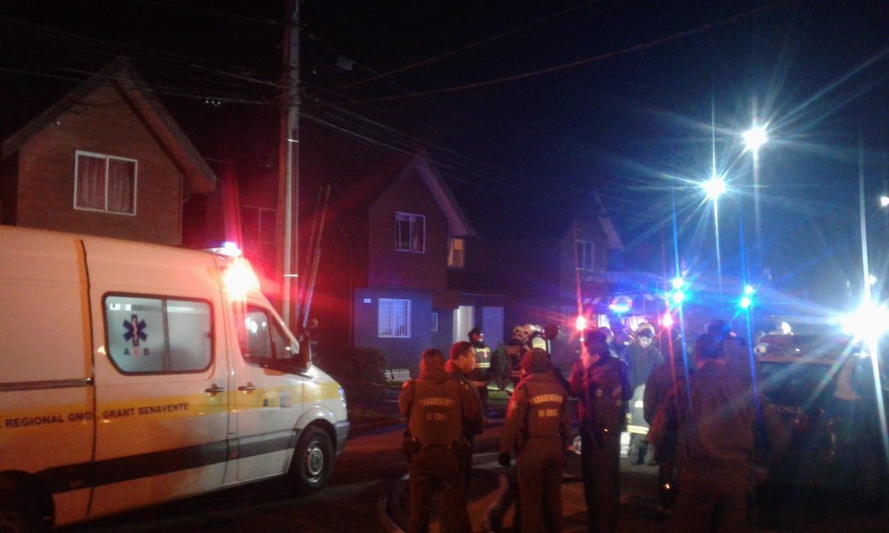 Bomberos rescató a cuatro personas en incendio en San Pedro de la Paz