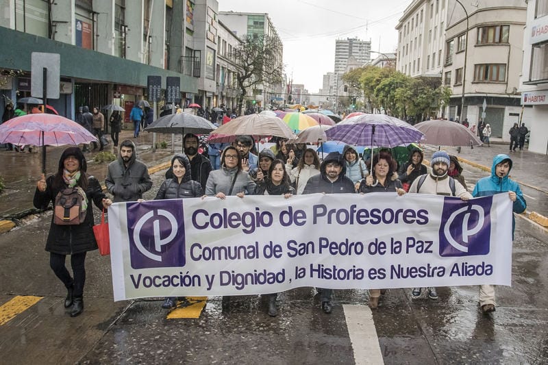 Docentes rechazan última oferta del Mineduc y el paro continúa por quinta semana