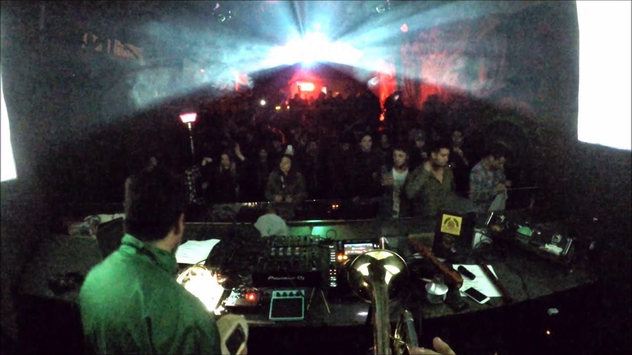 Tres carabineros de franco heridos durante pelea en conocida discoteca de Concepción