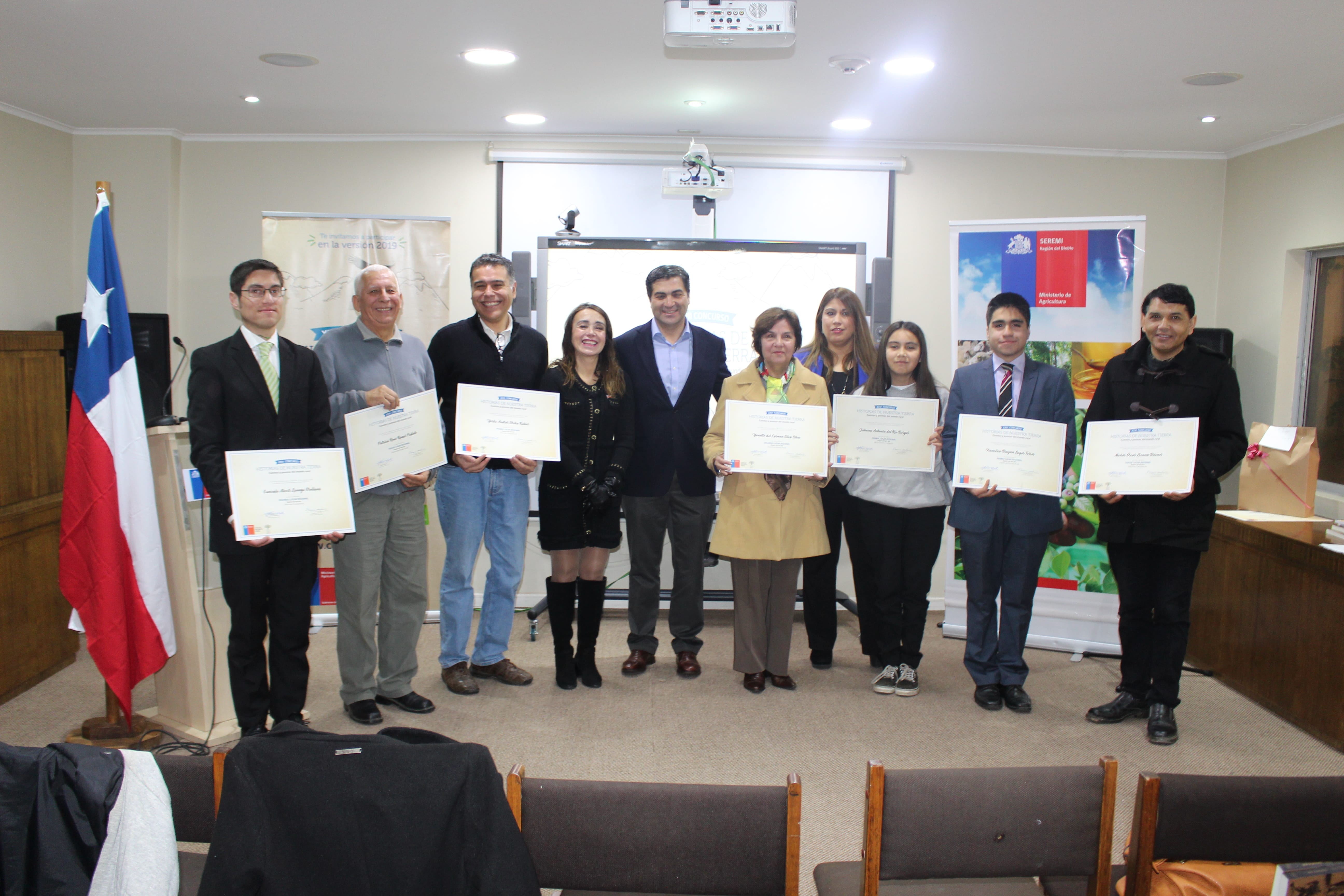 Premian a ganadores regionales del concurso literario “Historias de Nuestra Tierra”