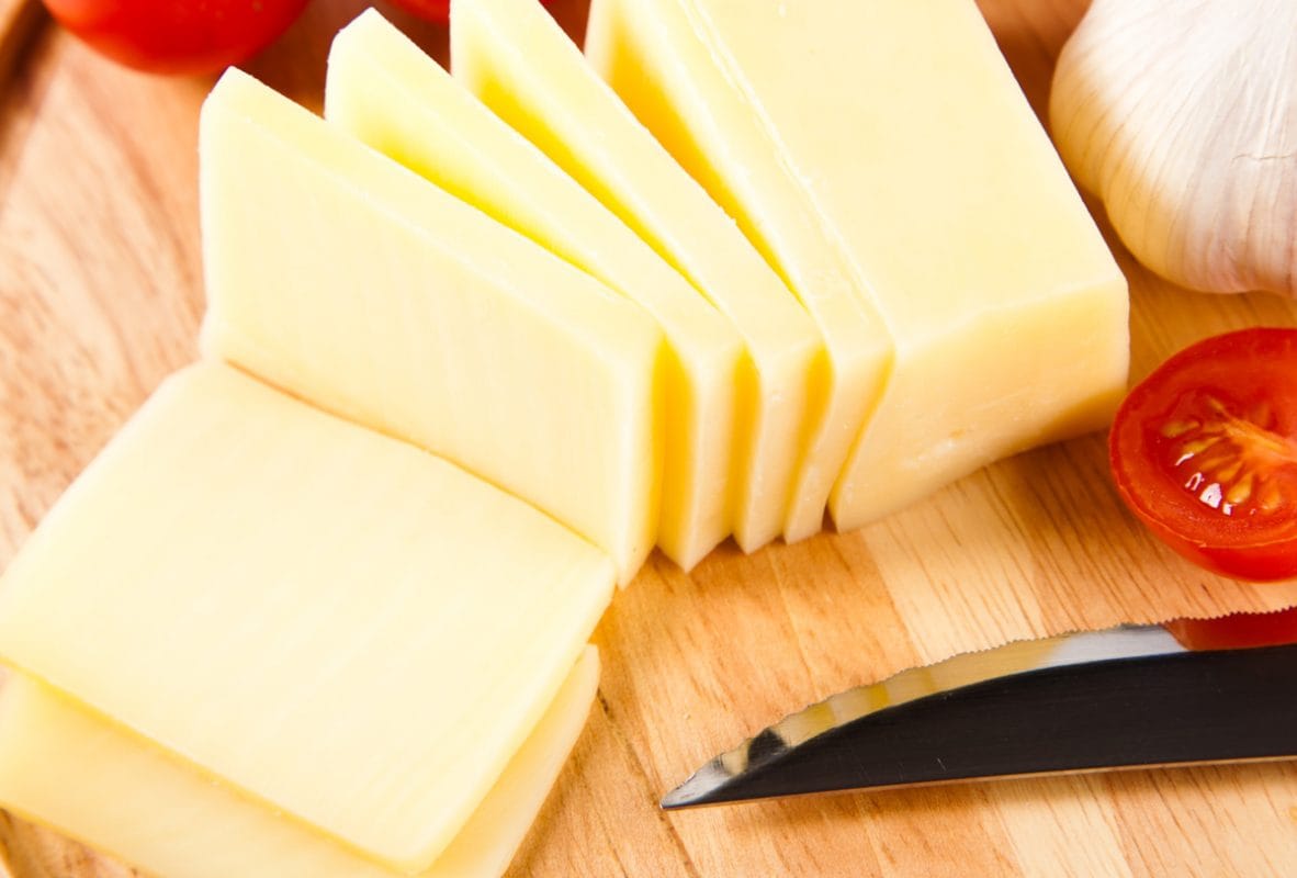 Revelan las marcas que venden sucedáneo y lo hacen pasar por queso
