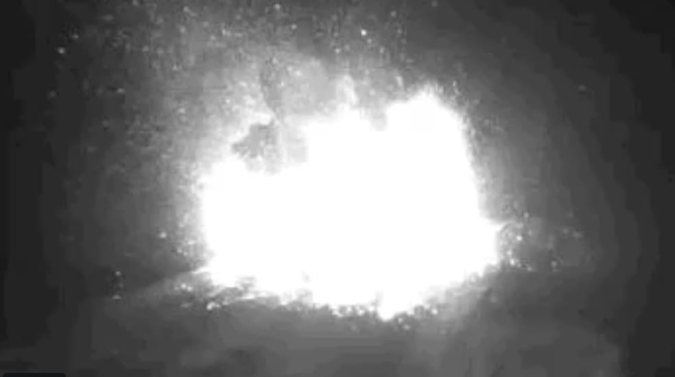 Cámaras captan nueva explosión del volcán Nevados de Chillán