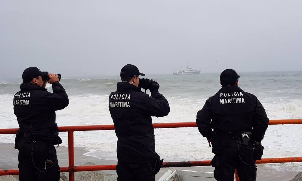 Olas de hasta 4 metros: Armada emite aviso por marejadas en las costas del país