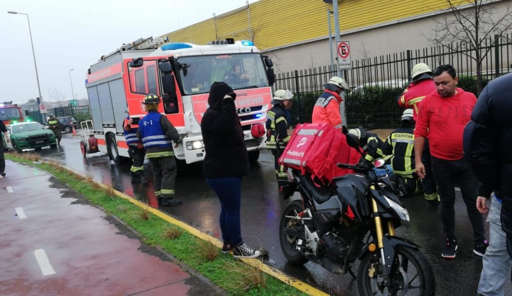 Repartidor resulta con lesiones tras ser impactado por otro vehículo en Concepción