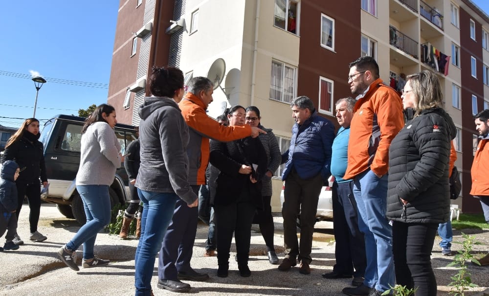 A 7 meses de la entrega denuncian graves filtraciones en edificios de Chiguayante