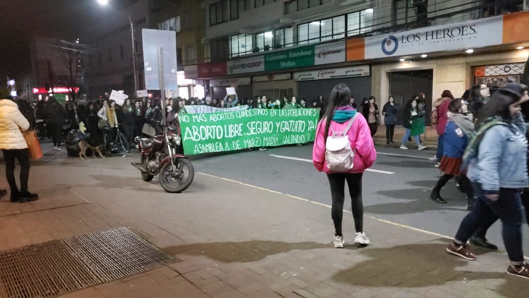 Cientos de mujeres de Concepción marchan por el aborto libre, seguro y gratuito
