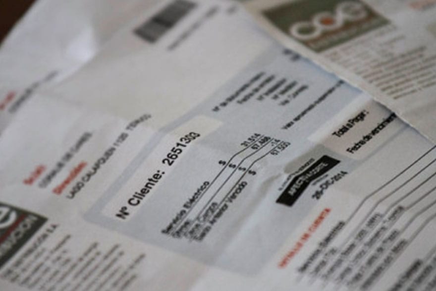 Paso a paso: Así se pide la postergación del pago de las cuentas de luz