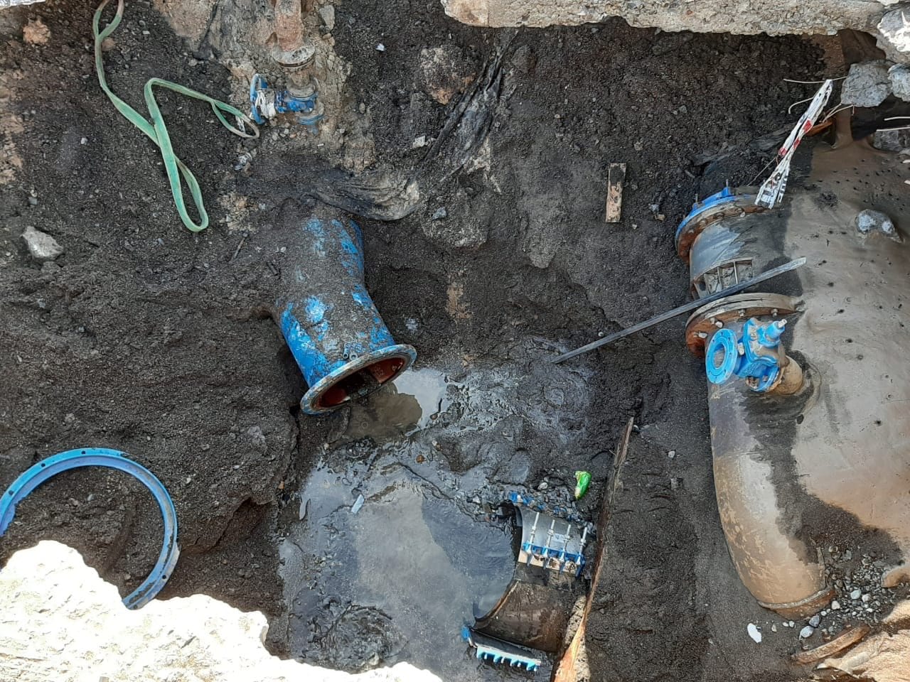 Grave: vecinos afirman que advirtieron a Essbio de la falla en Chiguayante hace más de 10 días