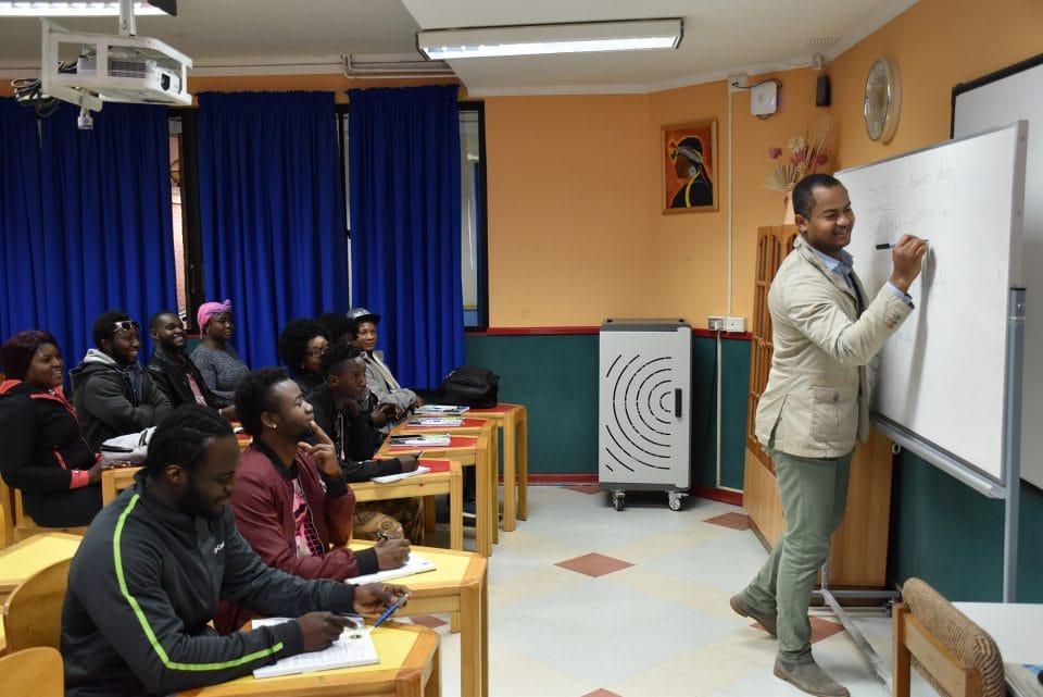 Haitianos residentes en el  Gran Concepción aprenderán español gratis