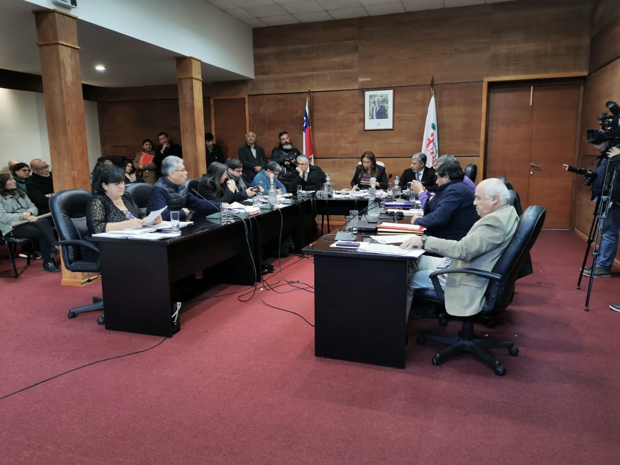 Alcaldesa de Hualpén a Concejala: No sabes lo que es un postnatal porque no puedes