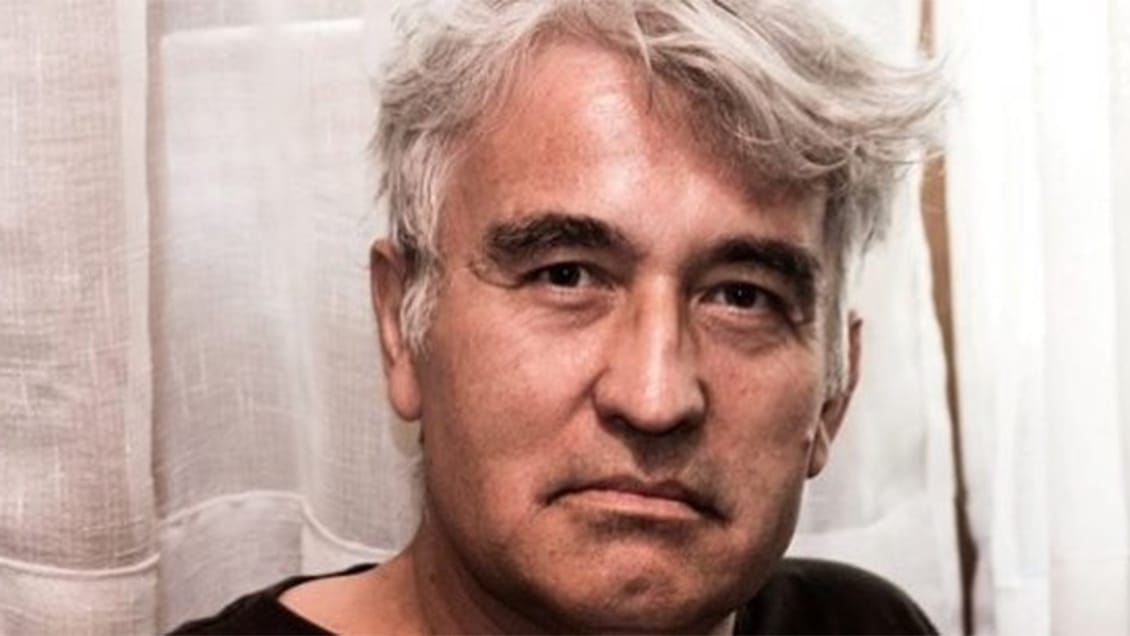 Jorge González sorprendió a sus seguidores tras aparecer comiendo una hamburguesa