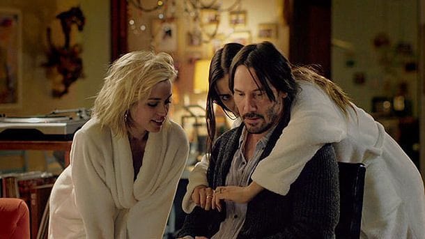 La reacción de Fran Valenzuela al descubrir que Keanu Reeves la nombra en una escena