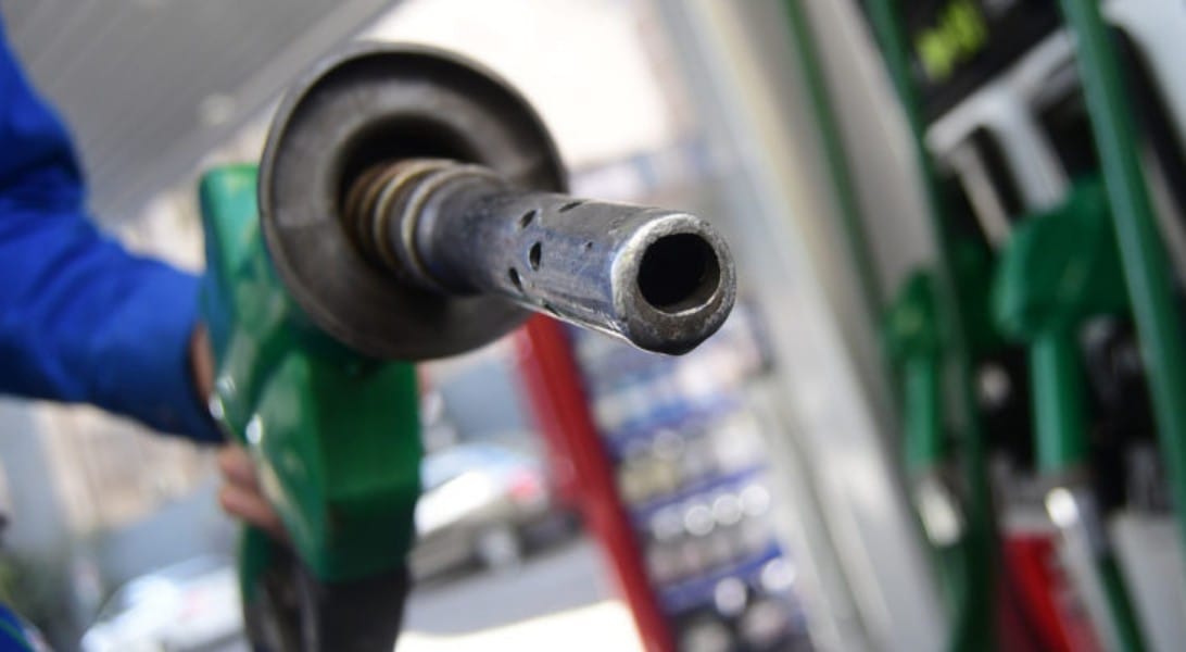 Bajan todos los precios de los combustibles a partir de este jueves