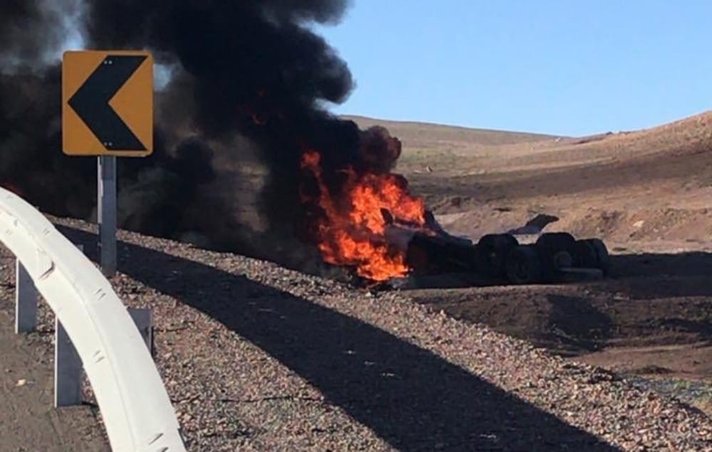 Conductores captan impactante colisión entre dos camiones en el norte del país