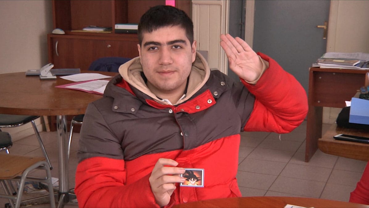 Con Gokú y Vegeta al cuadrado: Estudiante Asperger aprendió álgebra con láminas de Dragon Ball Z en Mulchén