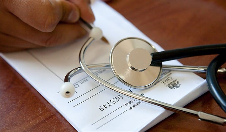 Denuncian presunto abuso sexual de director del Servicio de Salud Arauco a funcionaria