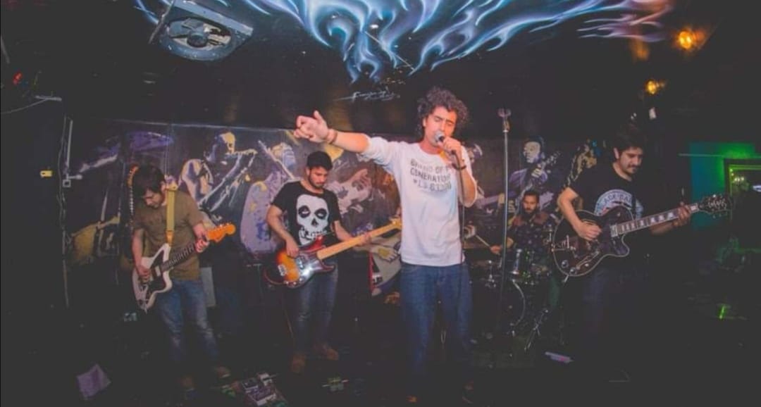 Ave Errante tocará junto a Larrea Trip en Teatro Biobío