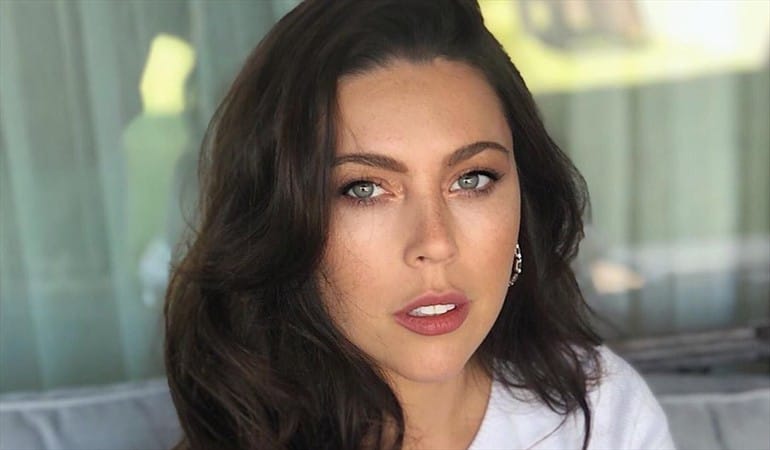 Daniela Aránguiz por dichos de esposa de Claudio Bravo: “Es amiga mía, pero la cagó”