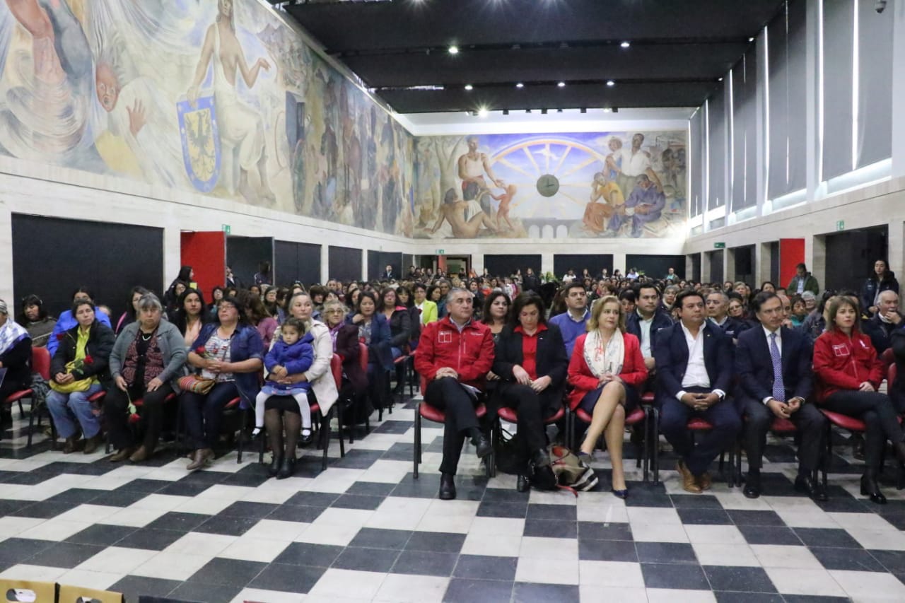 Mujeres del mundo rural fueron destacadas por su aporte al rubro campesino