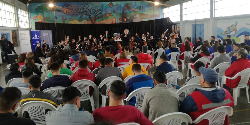 Jóvenes del Sename en Coronel disfrutaron con la Orquesta de Cámara de Chile