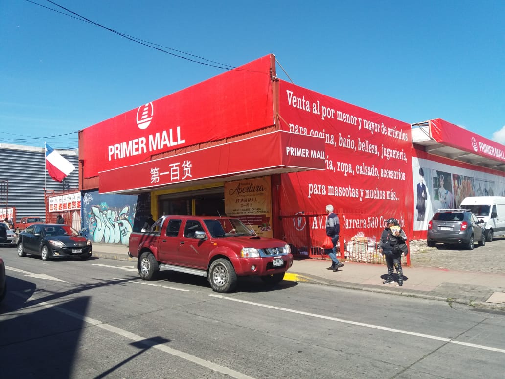 Prohíben funcionamiento de tres “malls” chinos en Concepción por deficiencias sanitarias