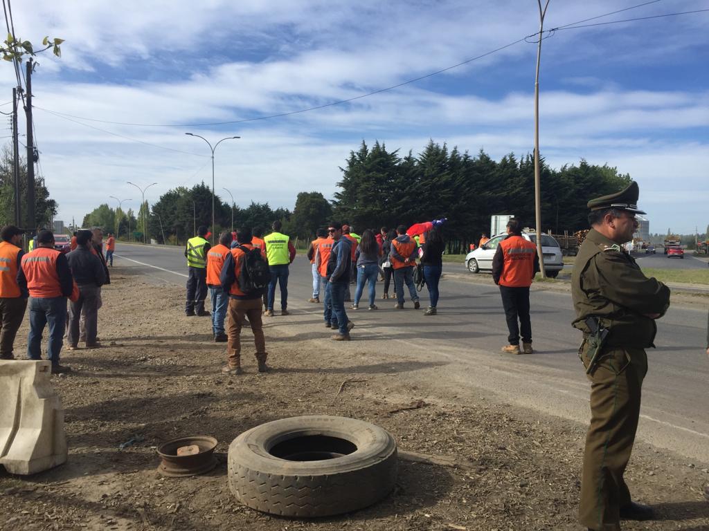 Conductores de camiones protestaron en la ruta tras baleo a chofer en Cañete