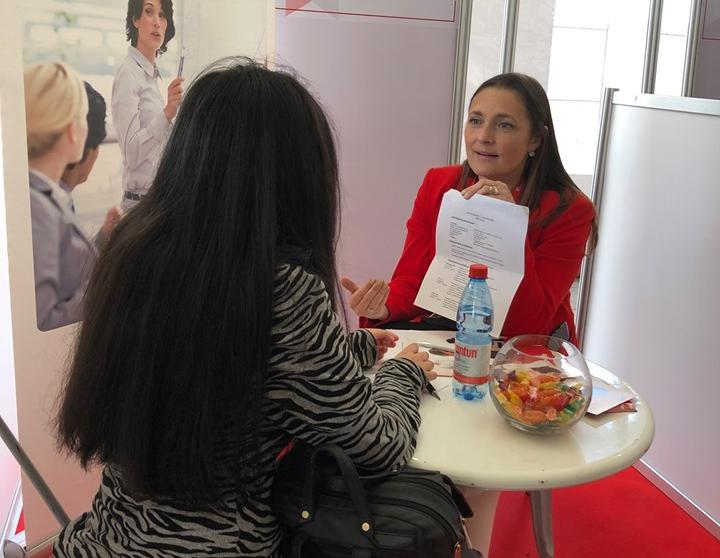 Feria Laboral ofreció 300 puestos de trabajo en la Región del Biobío