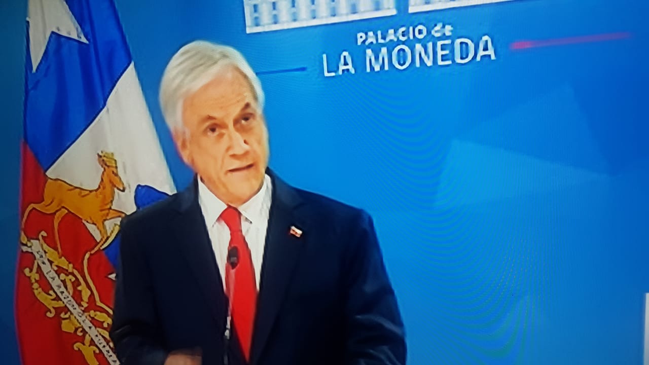 Piñera: “Sueldo mínimo 350 mil, aumento 20% de pensiones, impuestos a más altos ingresos, reducción de reelecciones”