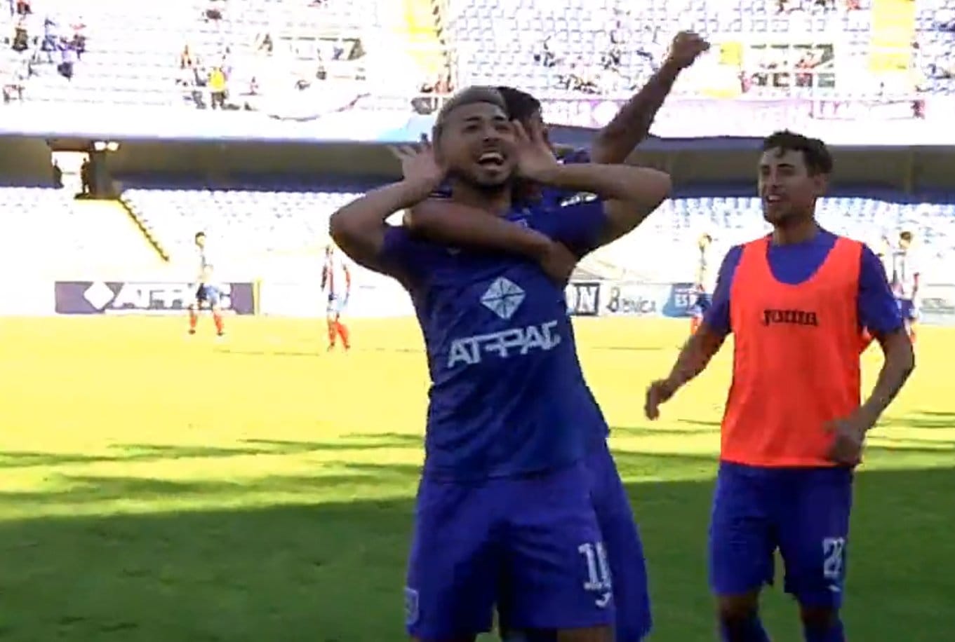 Deportes Concepción derrotó a Linares y evitó vuelta olímpica de maulinos en Collao