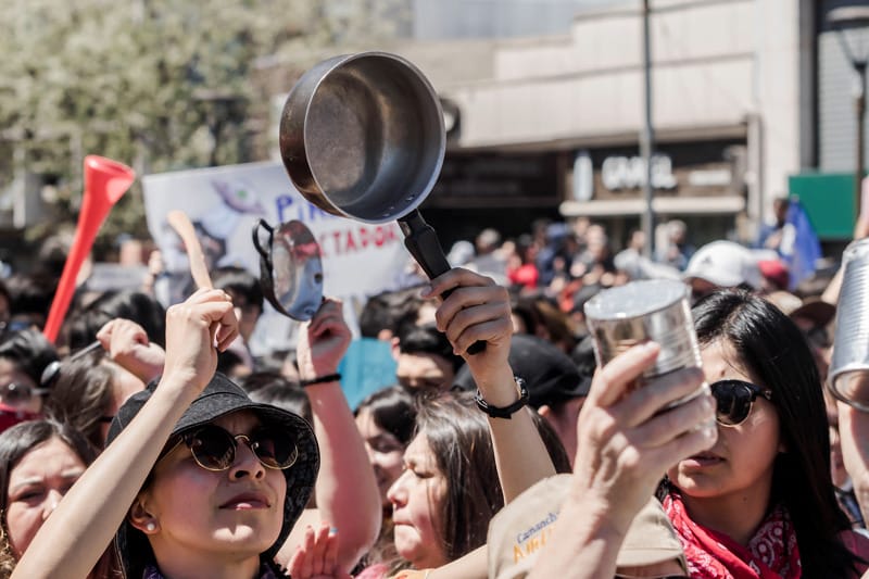 Cacerolas tocaron sus mejores beats: Fiesta electrónica animó convocatoria en centro de Concepción