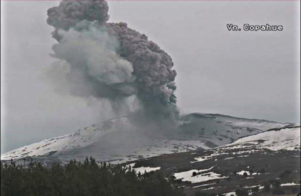 Realizan Comité Operativo de Emergencia por abundante sismicidad  del volcán Copahue