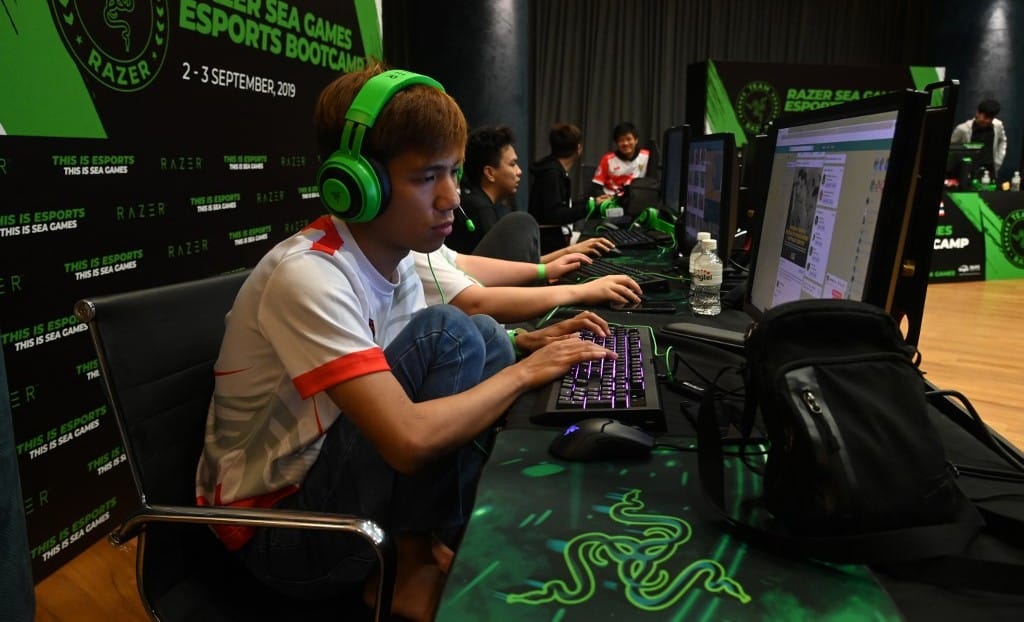 Joven deja sus estudios para dedicarse 100% a los videojuegos