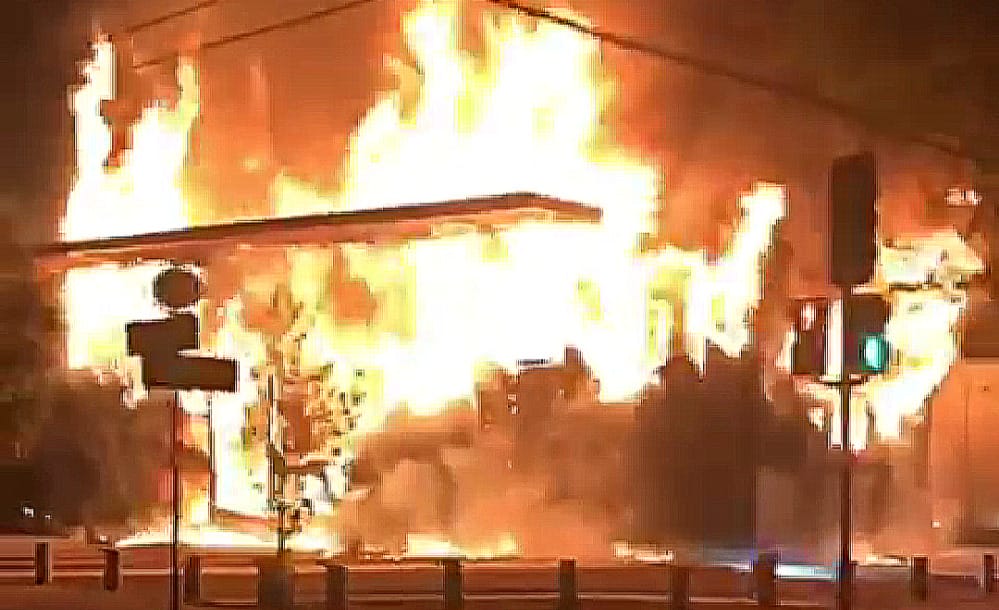 Incendian oficina de ventas de Aitue en Concepción